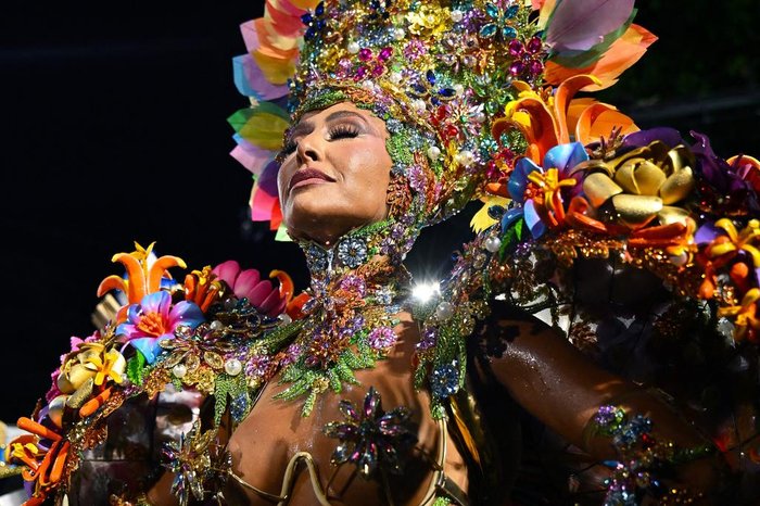 Globo faz o aquecimento para a festa mais animada do Brasil com o reality show Carnaval da Sabrina