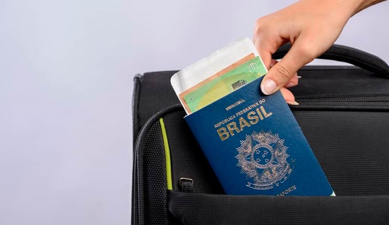 Em Portugal, brasileira  obrigada a pagar multa ao se demitir