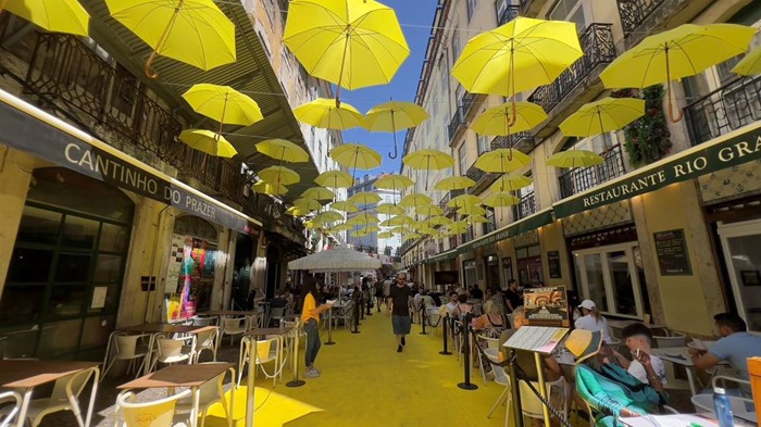 Leia Pink Street de Lisboa est vestida de amarelo contra a Hepatite C